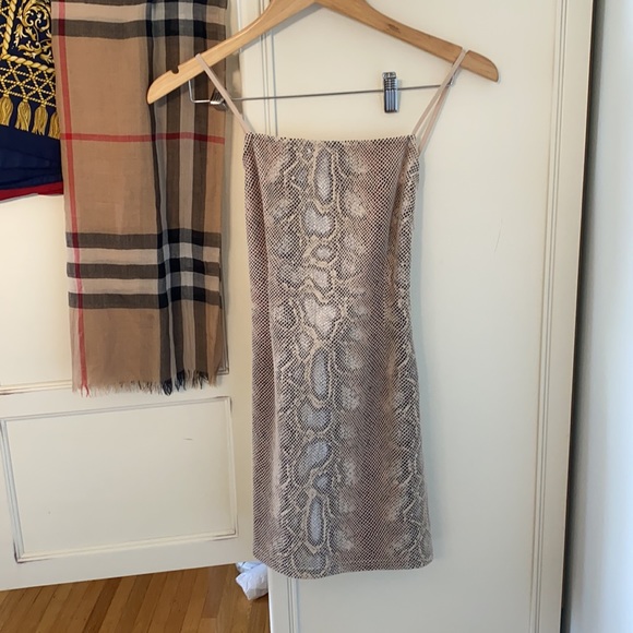 Urban Outfitters Women's Mini Dress - Picture 3 of 11